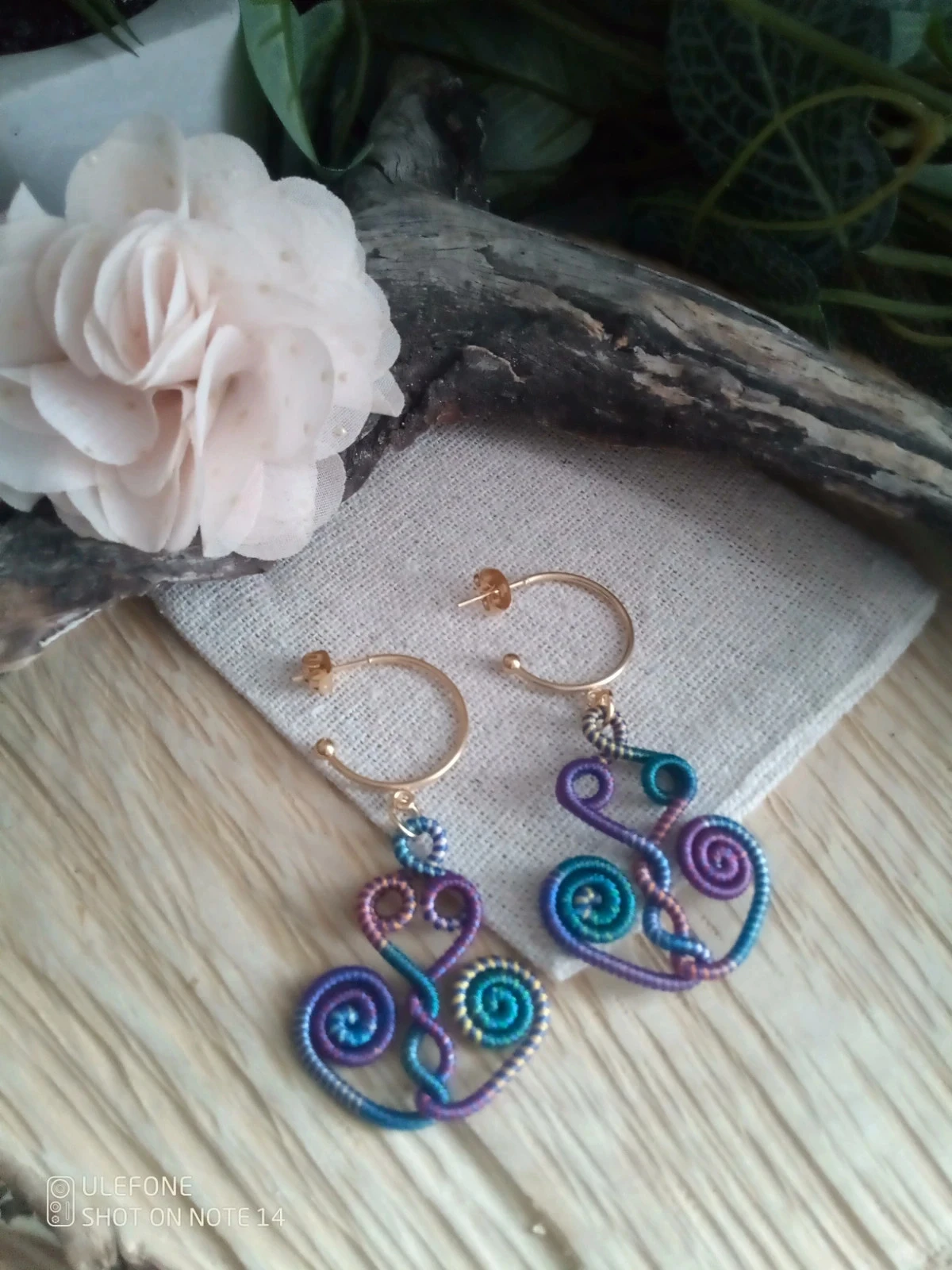 Brincos de fio torcido roxo e azul – photo 2